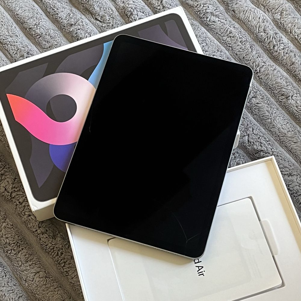 iPad Air 2020 (4-gen) 10.9" WIFI 64 GB