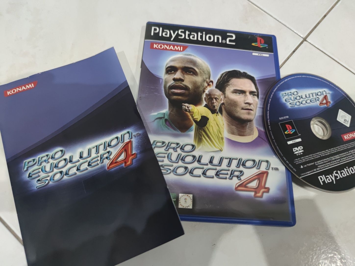 Pro Evolution Soccer 4 - PlayStation 2