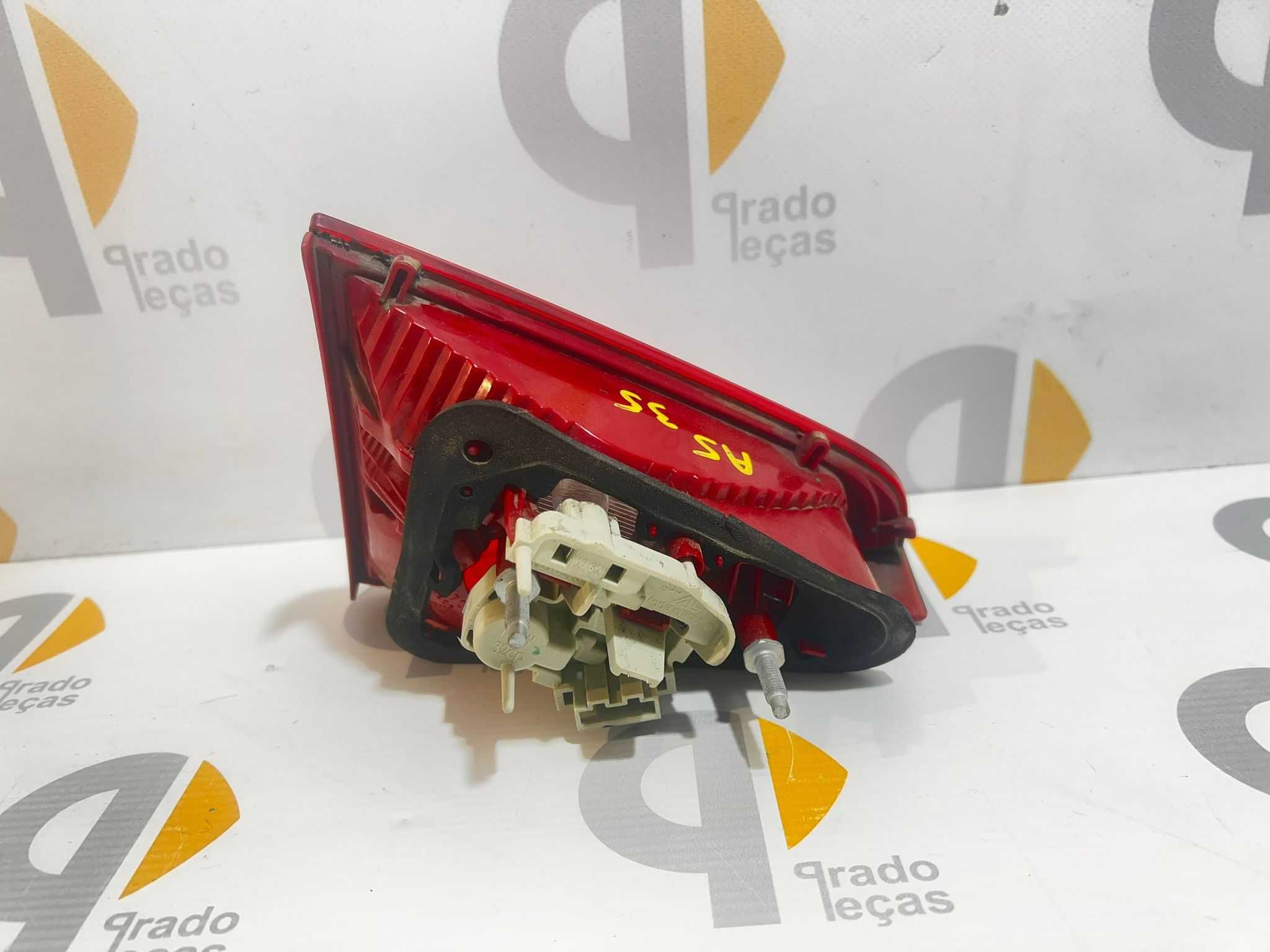 Farolim mala direito Audi a5 8t