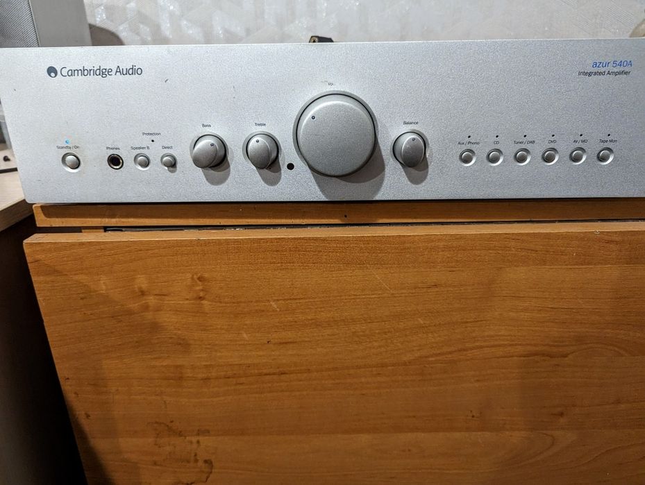 Підсилювач Cambridge Audio Azur 540A