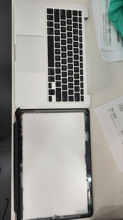 MacBook Pro 13"- QWERTY - Inglês