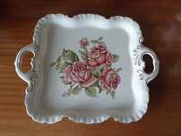 Porcelanowa taca.