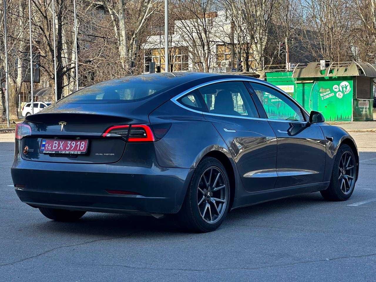 продам Tesla 3 2019