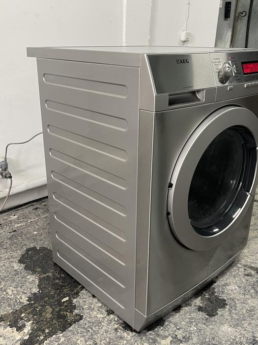 Пральна машина AEG 9 кг L87495XFL