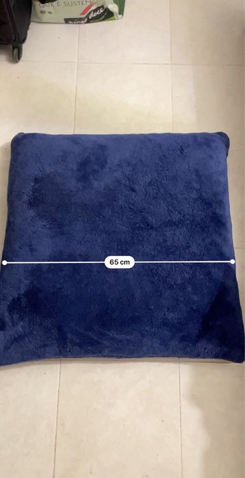 Almofadas grandes e macias – vermelhas e azul (tu 65x65 cm)