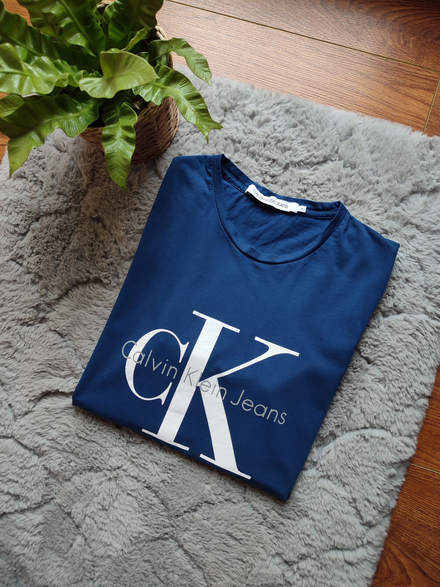 T-shirt Calvin Klein M