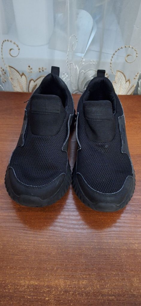 Skechers мокасіни  37 р.