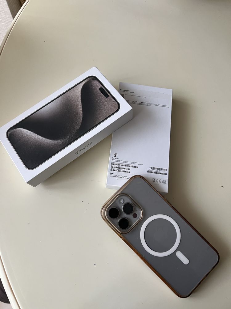 Iphone 15 proMax 256Gb  natural titanium идеал, срочно, не дорого