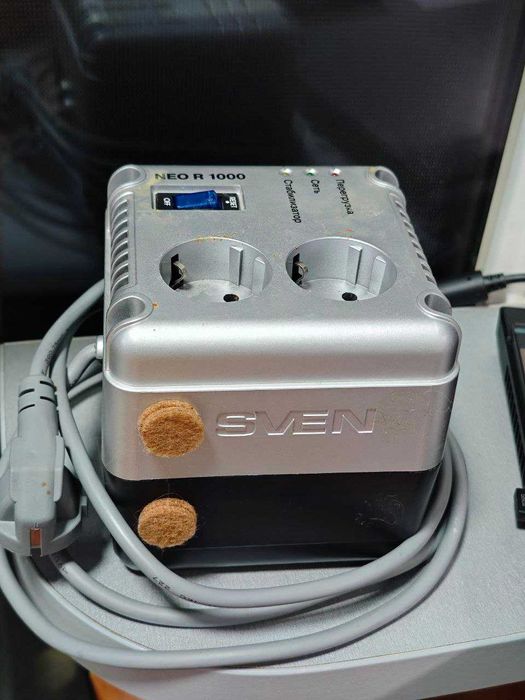Стабілізатор напруги Sven Neo R 1000