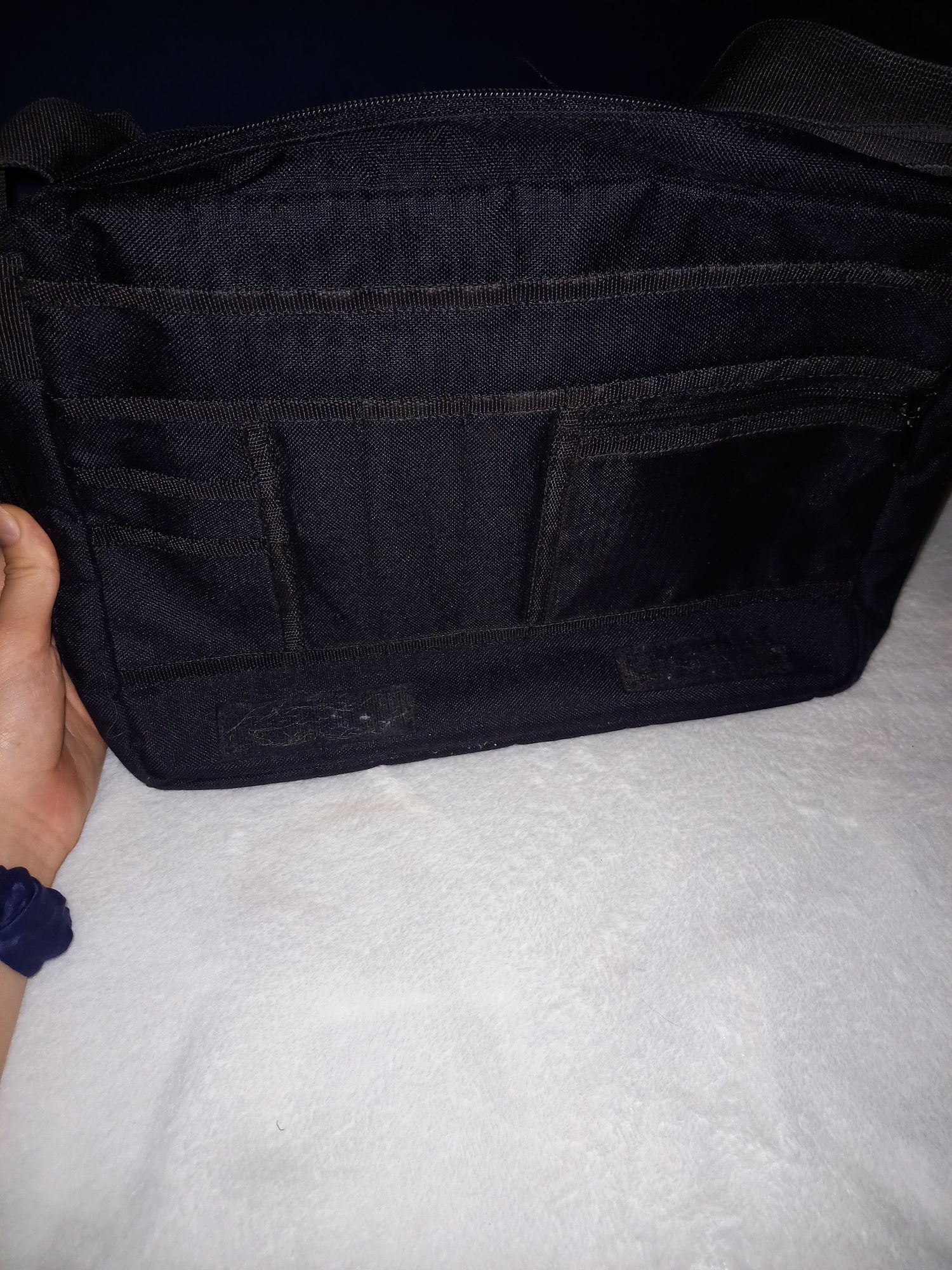 Torba na laptopa na ramię