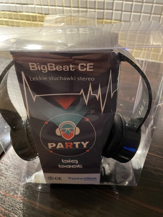 Nowe lekkie słuchawki stereo Technisat BigBeat CE Party kolor czarny