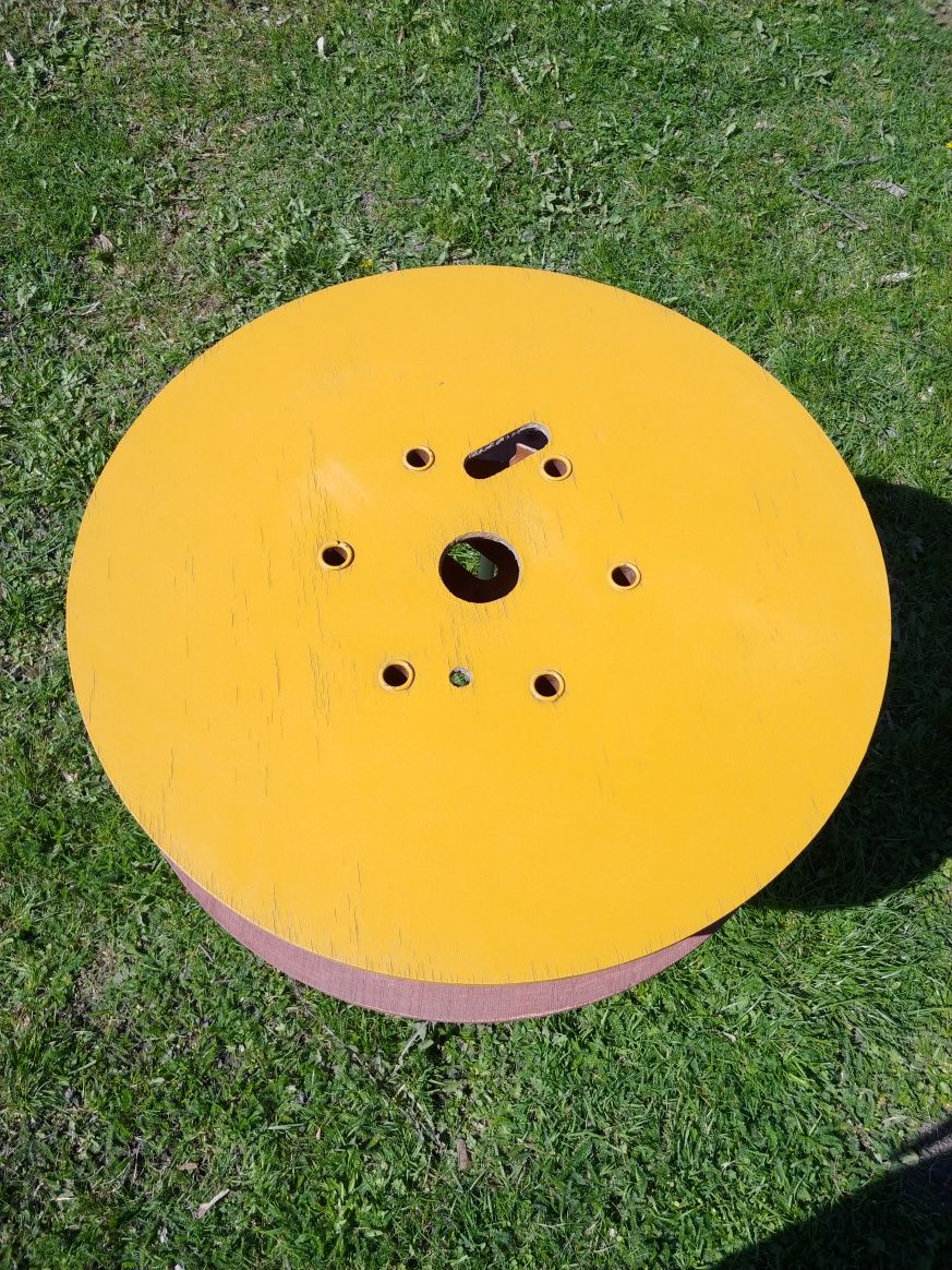 Stolik okrągły ogrodowy z wykrecanymi nogami