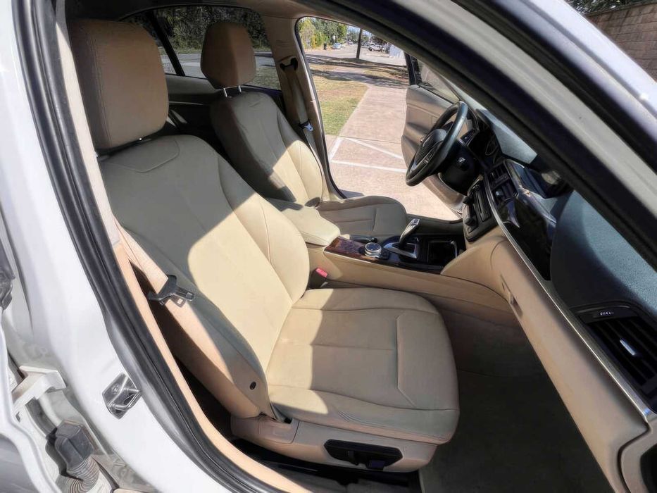 BMW 3 Series 328i      2014