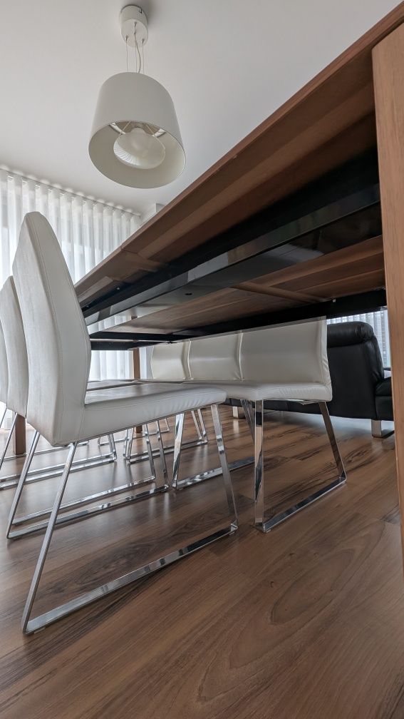 Sala jantar contemporânia
