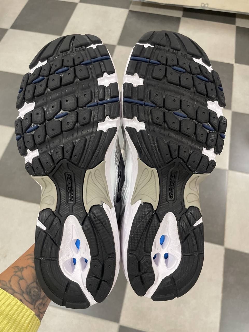 р36-45 Кросівки New balance 530 White Silver Abzorb