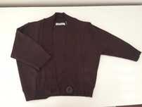 Lindo bolero castanho com botão
