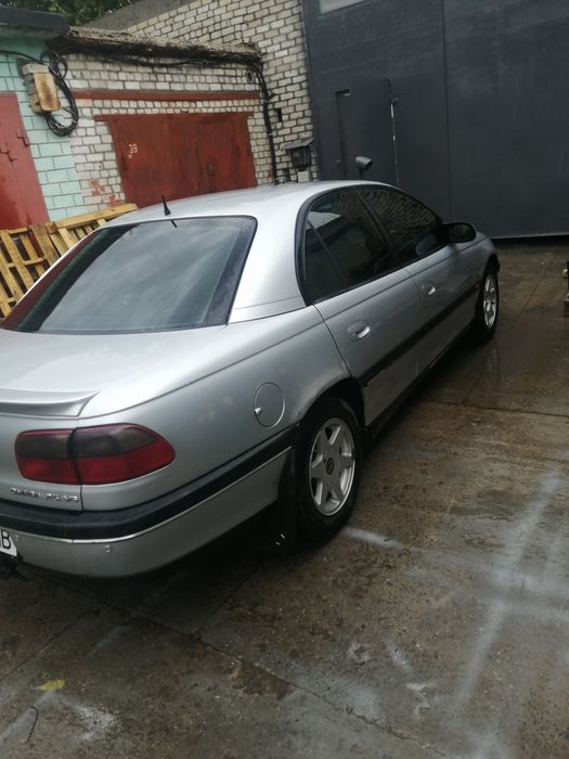 Обменяю Опель омега в