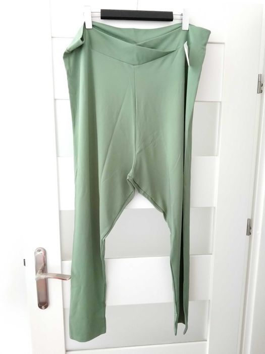 Leginsy zielone 56