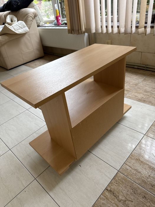 Поличка на келесах