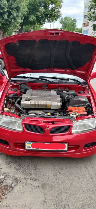 Mitsubishi Carisma 1.8

GDI