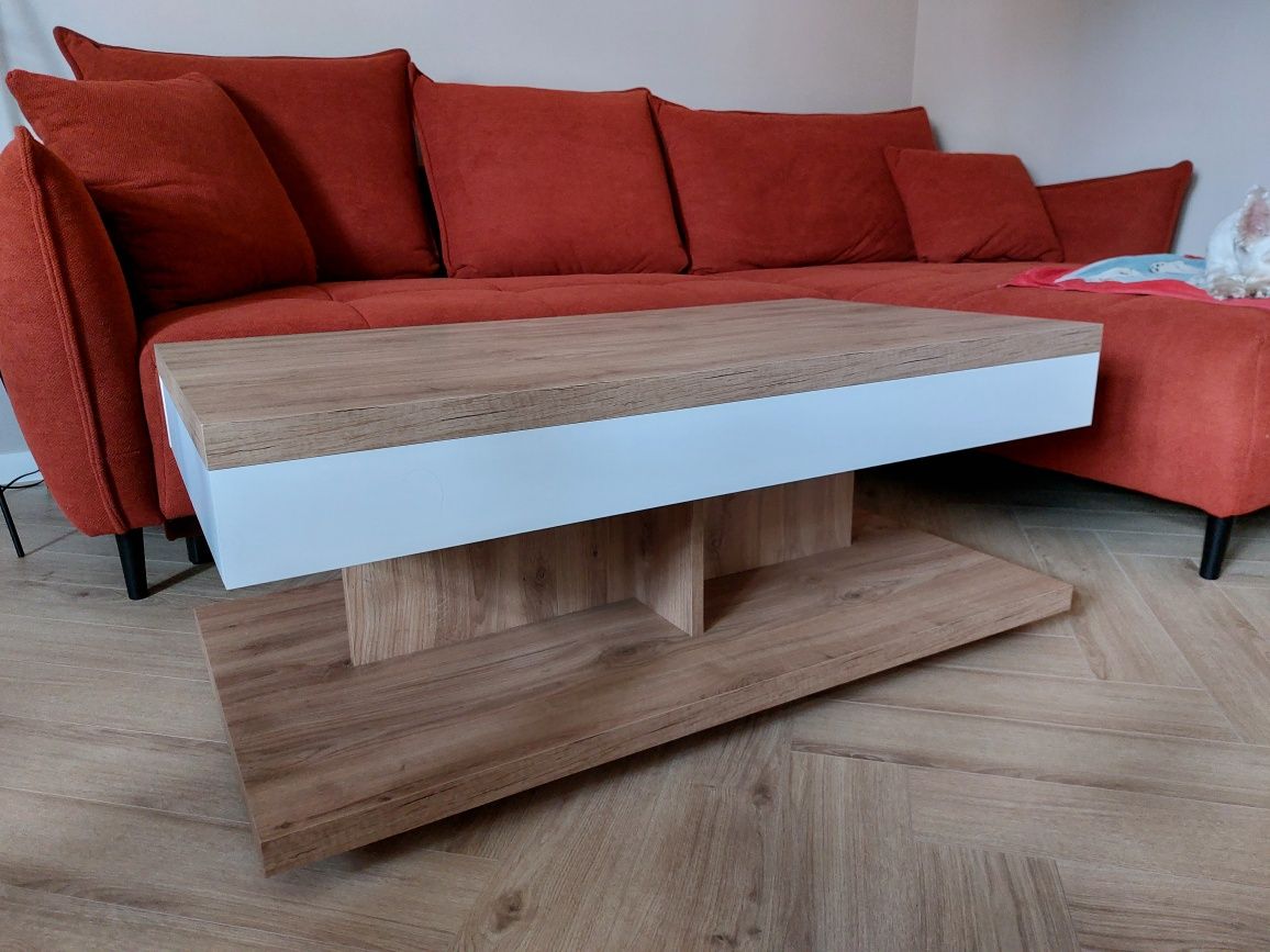 Stolik kawowy drewniany z białymi elementami duży stolik stan idealny