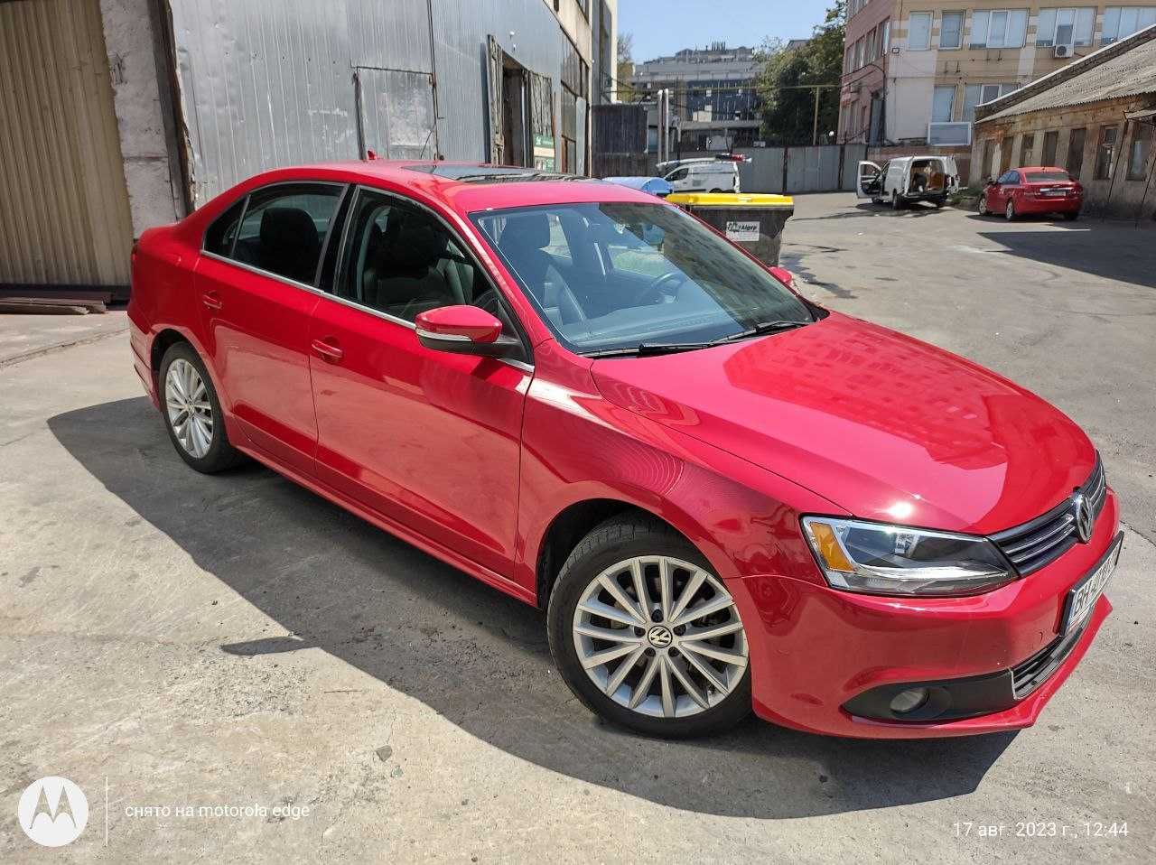 Volkswagen Jetta 2,0L 2012 Срочно!