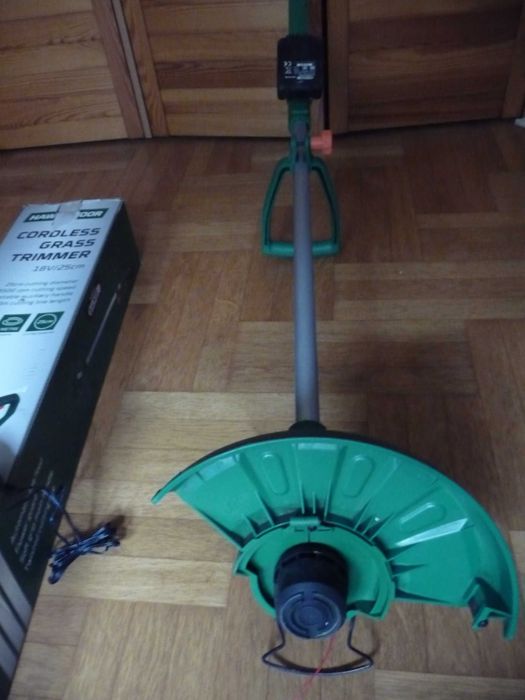 niezawodna akumulatorowa podkaszarka kosa fi aż 25cm Komplet Okazja