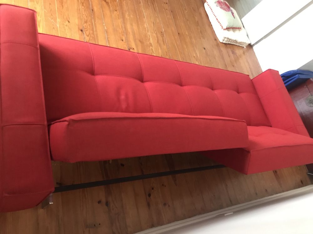 Sofá-cama vermelho Área