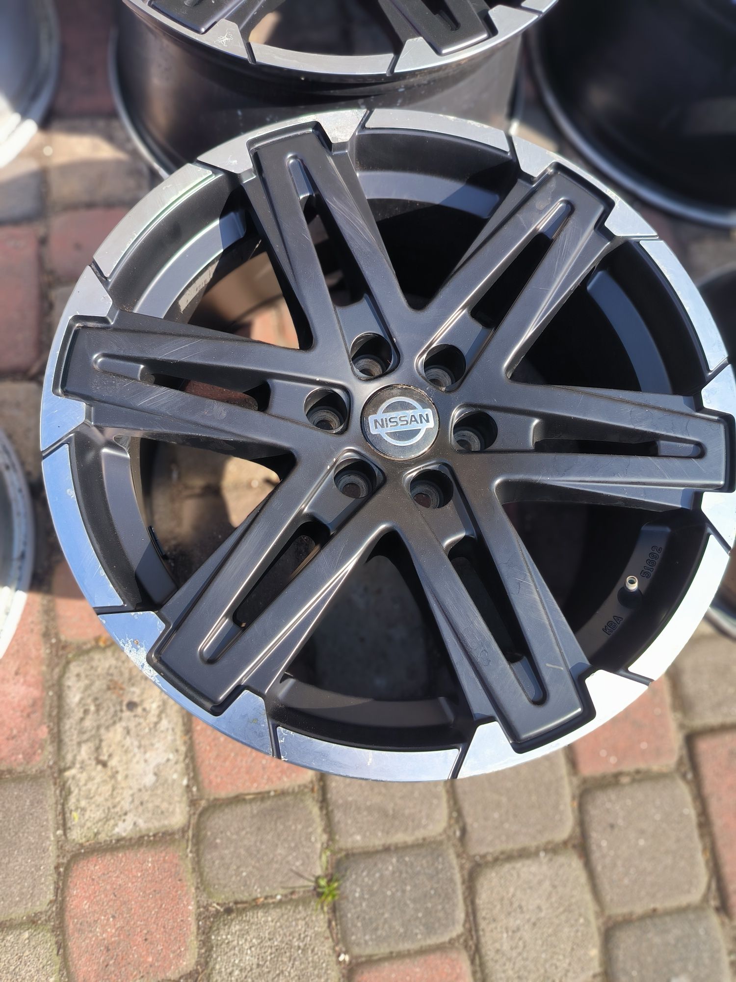 Felgi aluminiowe 18 Nissan Navara Pathfinder - 6x114.3