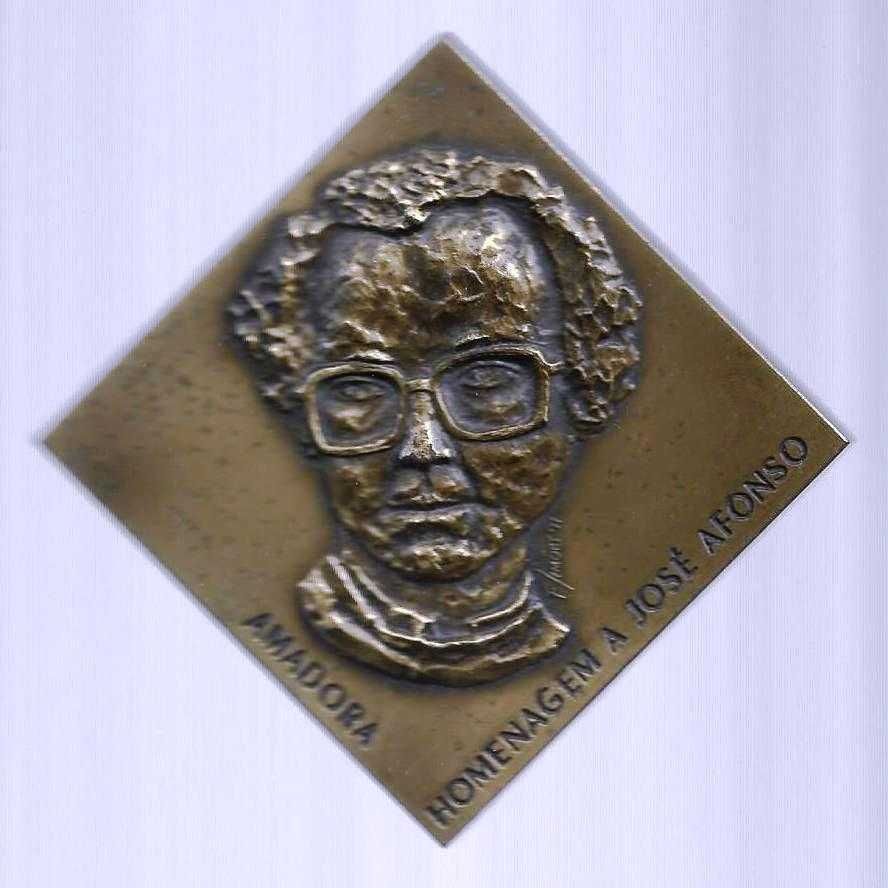 José Afonso	- - - - -	Medalha