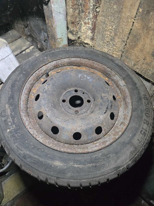 Felgi z oponami 185/60 r15 zimowymi 4x100 megane
