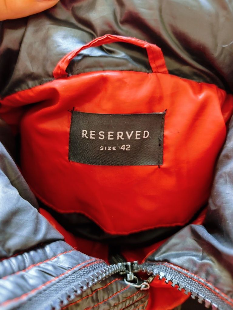 Kurtka pikowana czerwona Reserved 42