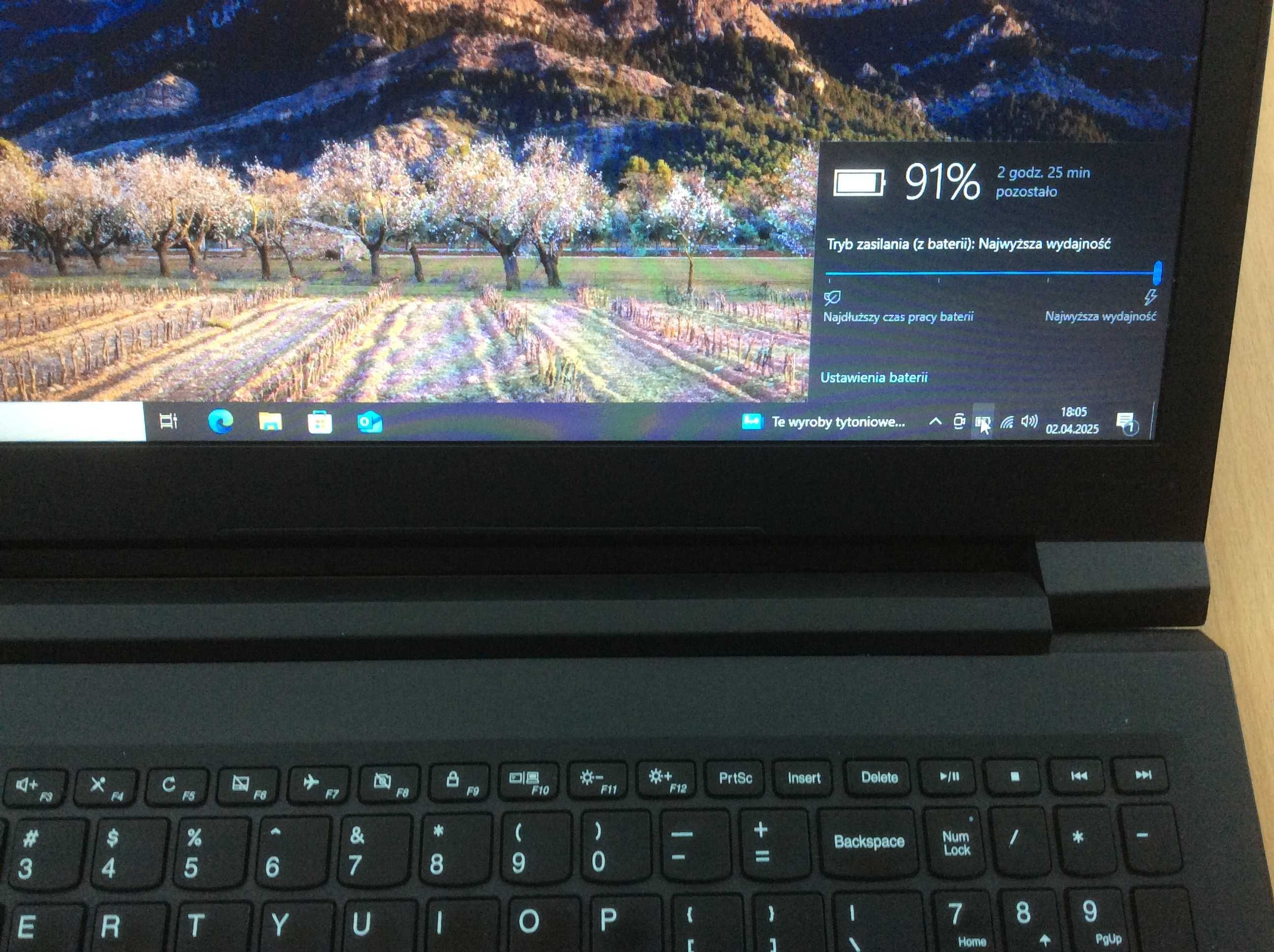 LENOVO V110/15,6''Mat/i3/SSD256GB/RAM8GB/Kam/Bat>2h/Windows 10PRO