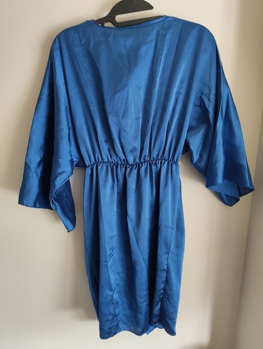Vestido acetinado azul