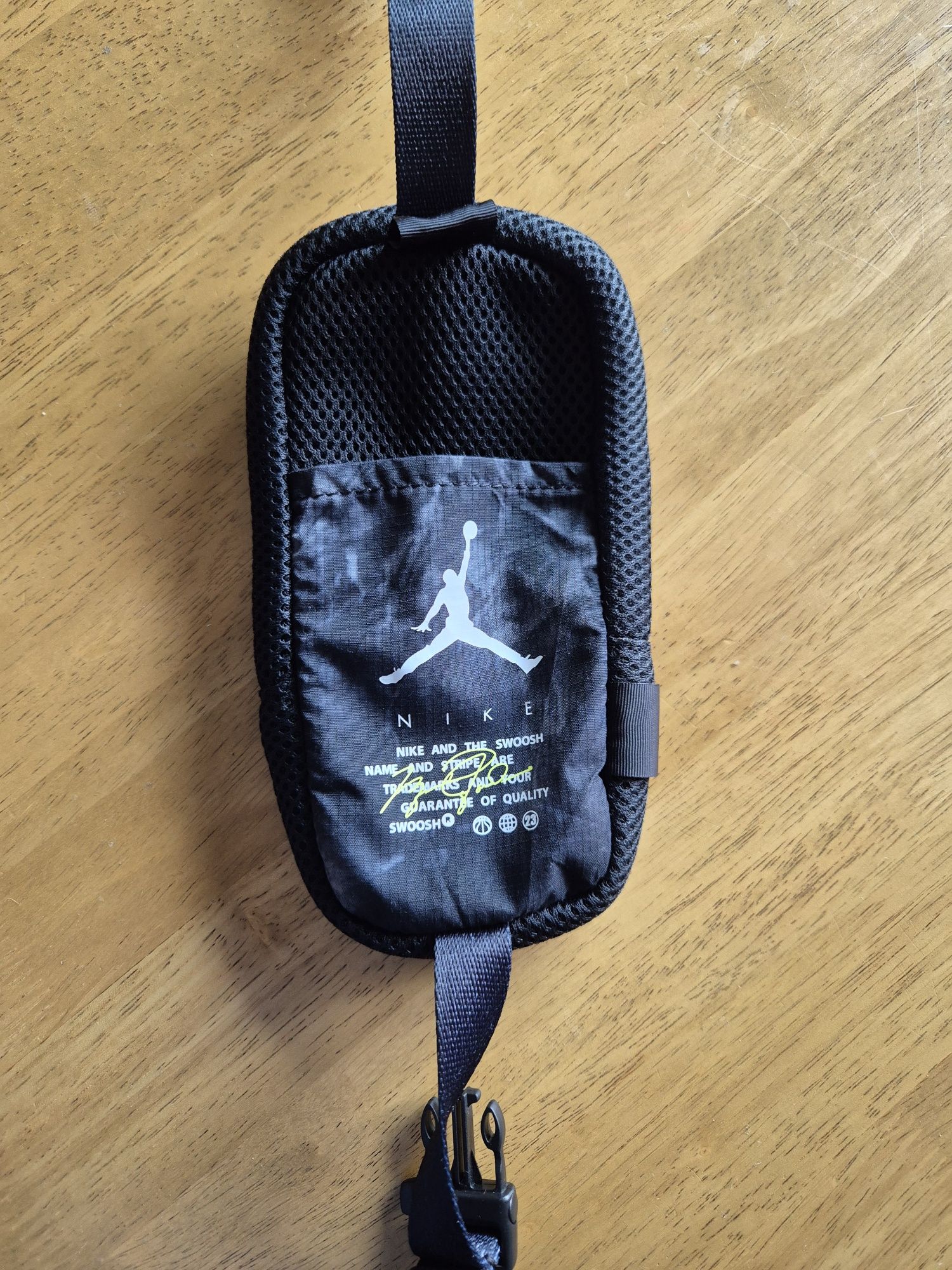 Saszetka nerka NIKE Air Jordan