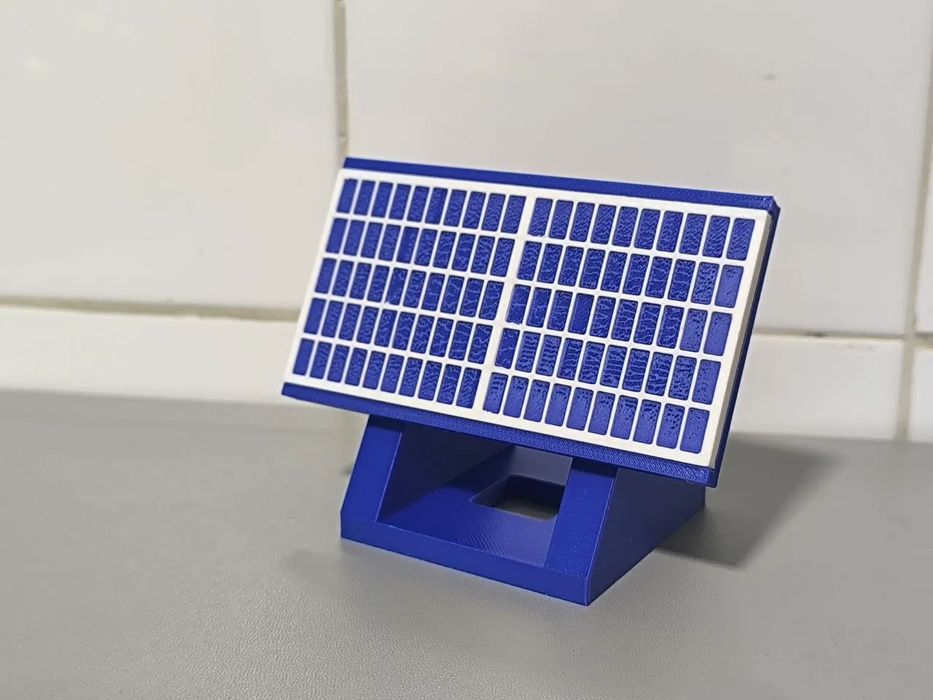 Estrutura Rotativa para Painel Solar de Brinquedo