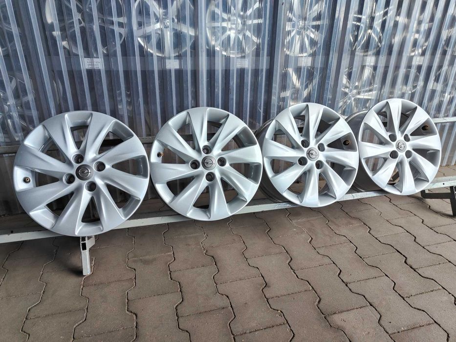 Oryginalne Felgi aluminiowe Opel Corsa 6x15'' 4x100 ET39 TMPS