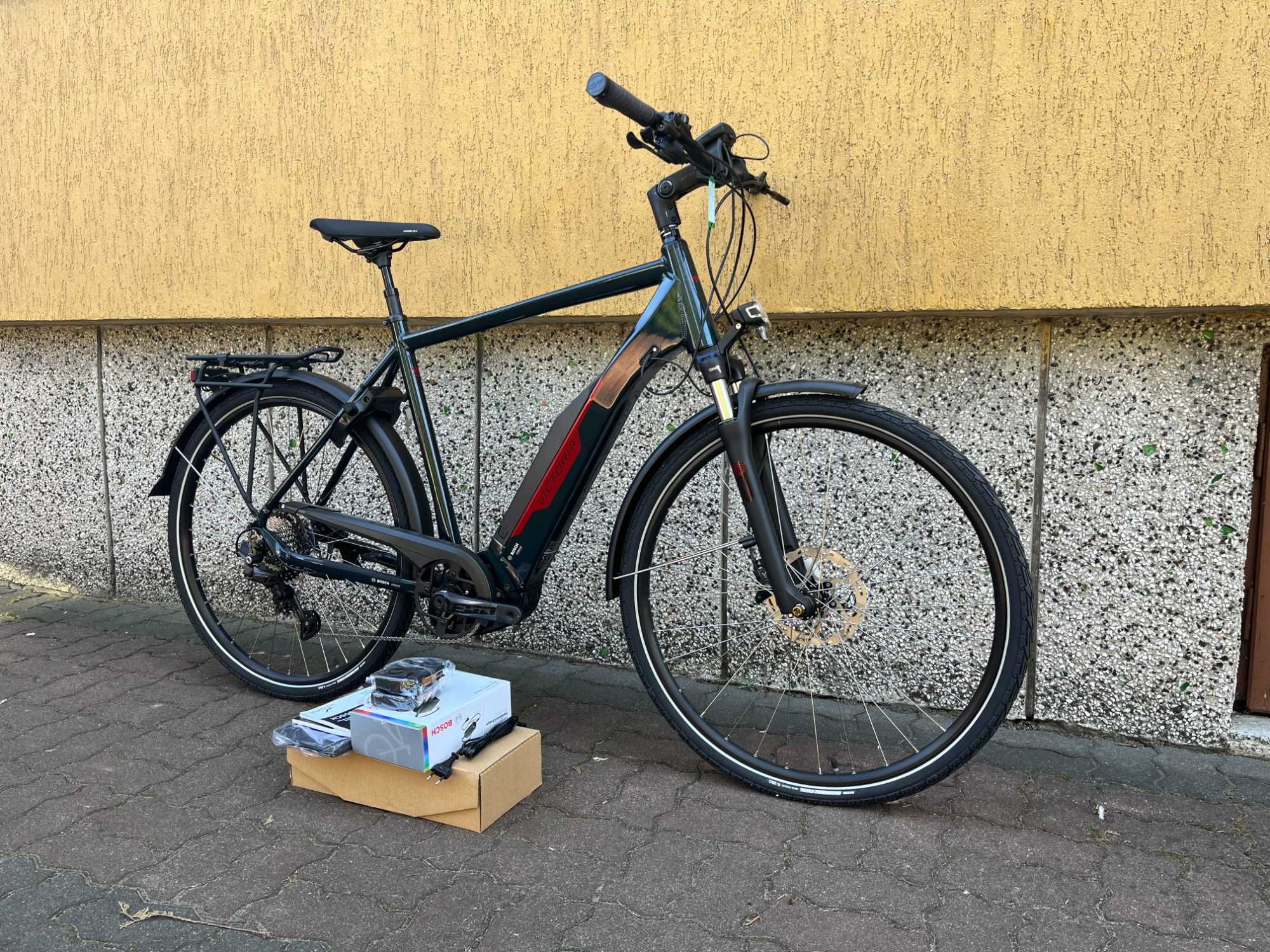 Wyprzedaż -40% VICTORIA E-TREKKING | DEORE | BOSCH 500 | L 58CM!