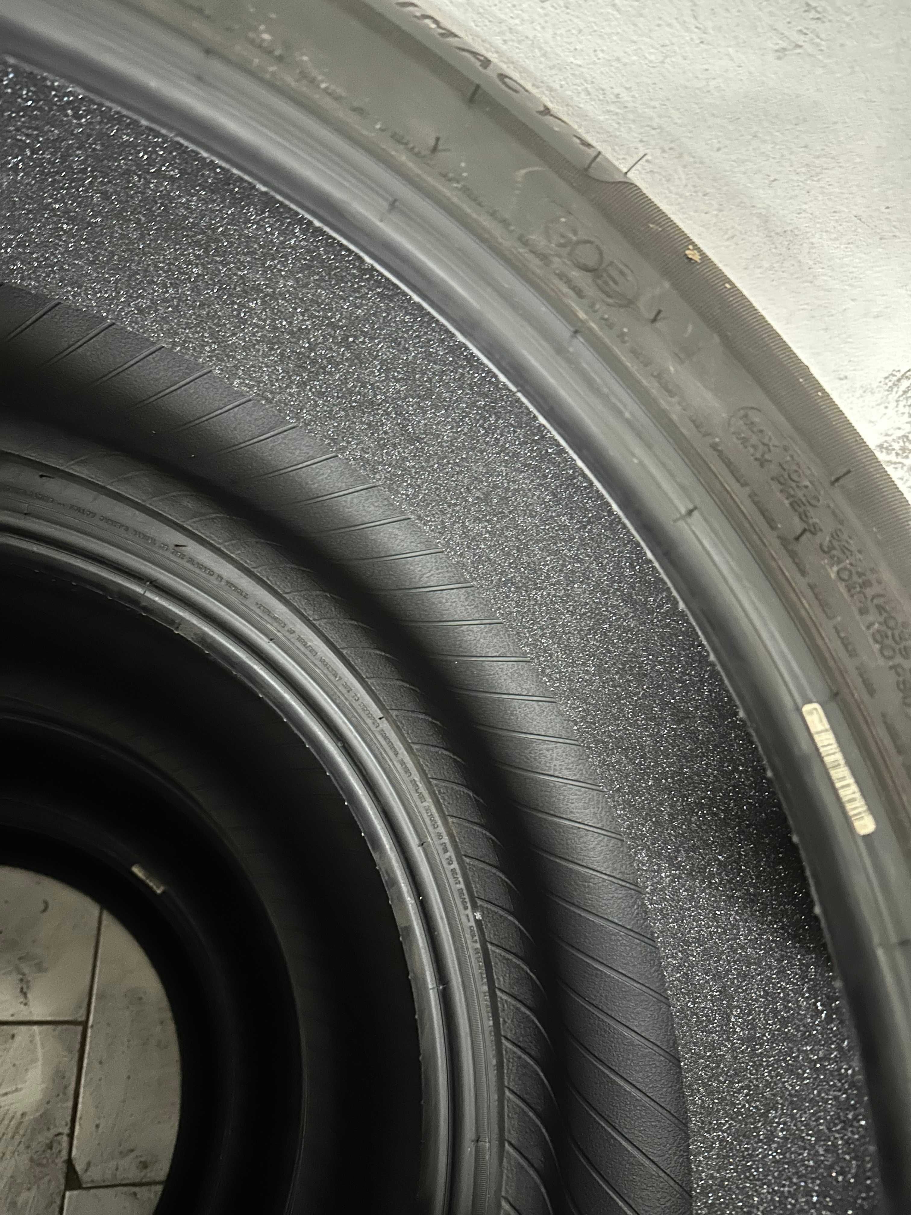 Michelin Primacy 4 - 235/55/R19