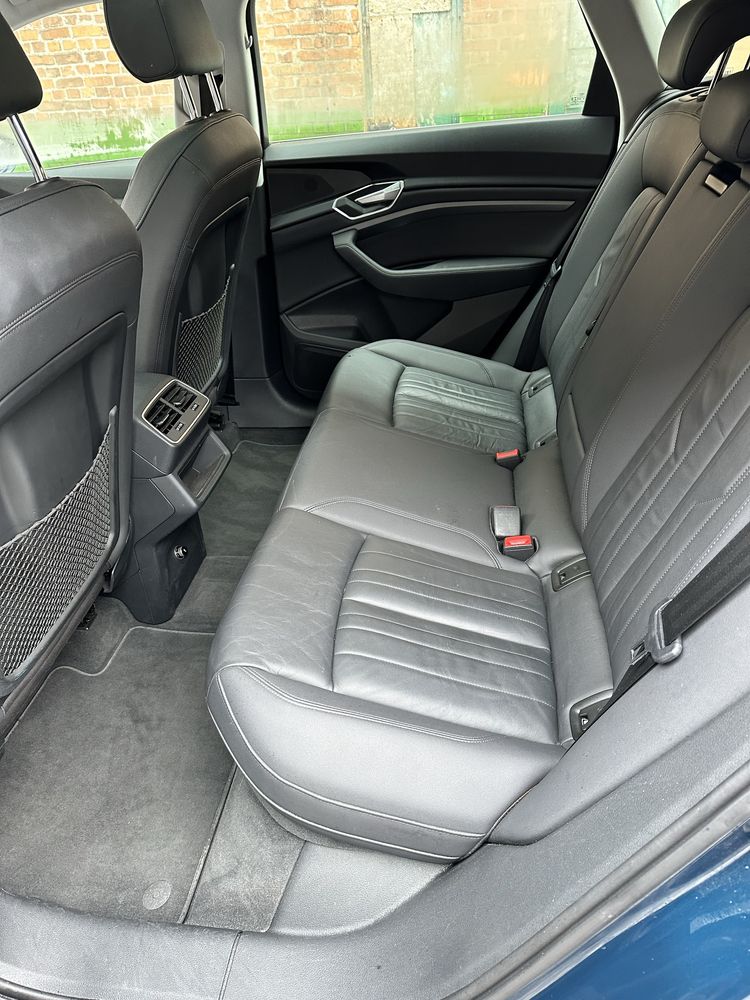 Audi E tron 95 kwt. За 21100€. В наявності