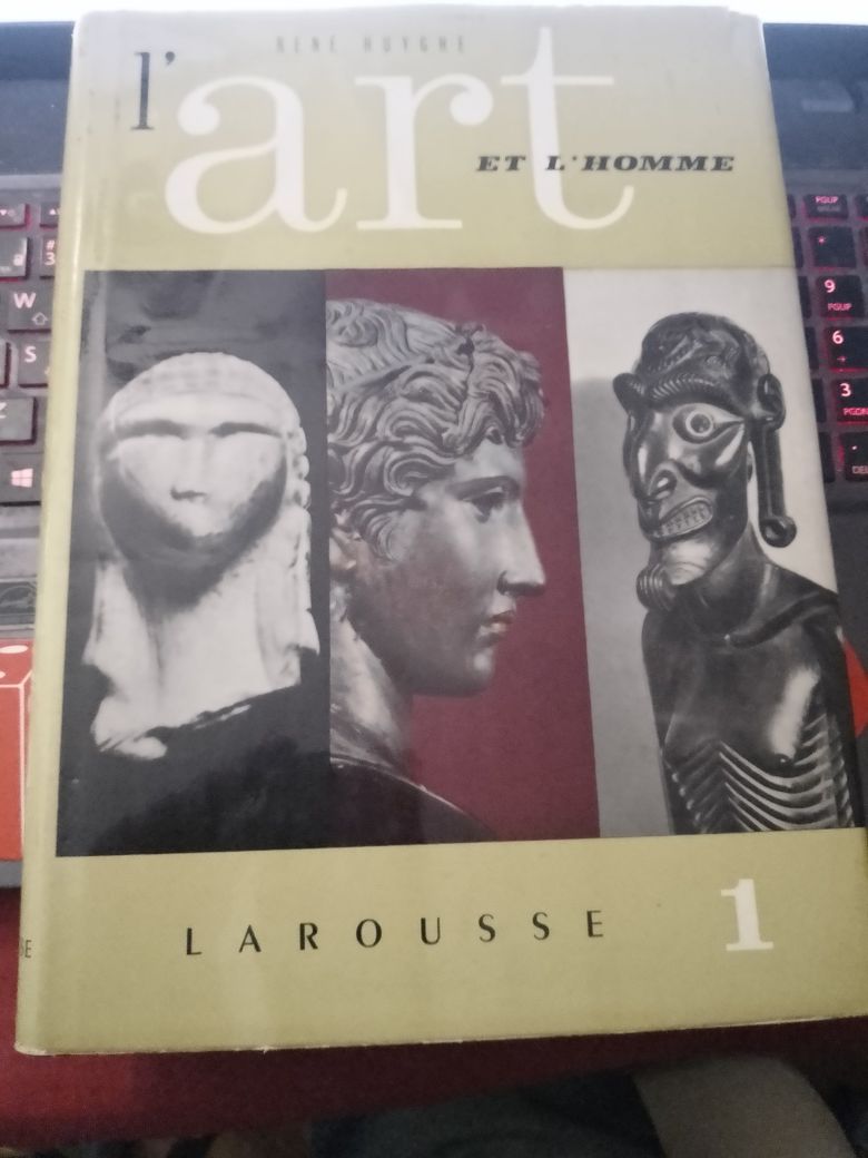 Les Khmers Angkor-Giteau1edi-15E-L'art ET L'Homme-Larrouse1-15EDesde2E