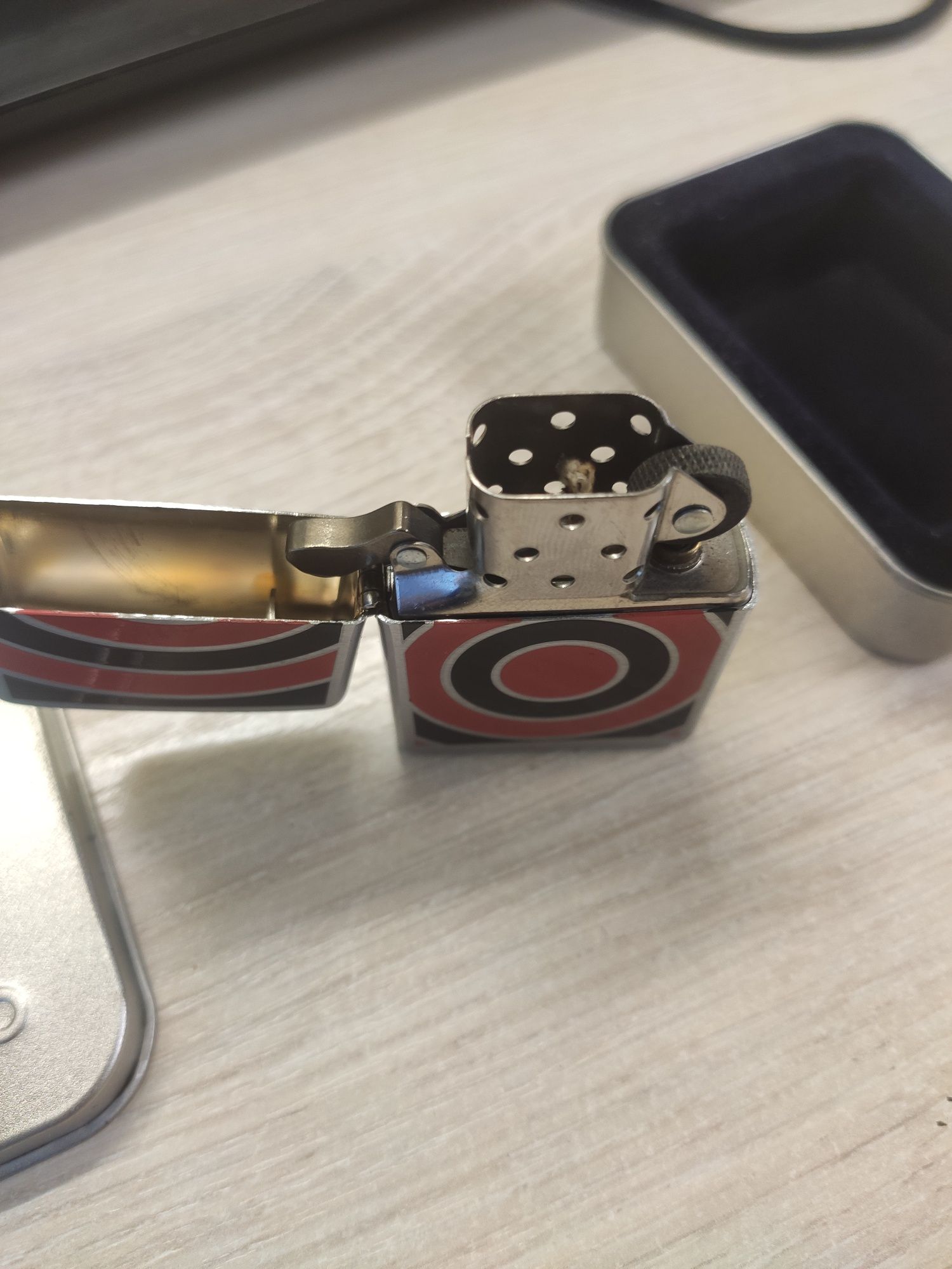 Запальничка zippo, оригінал