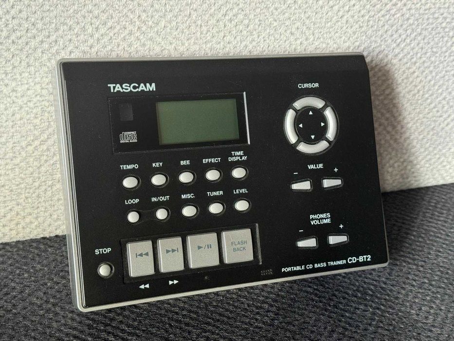 Przenośny Odtwarzacz CD Trener Basowy Tascam Unikat