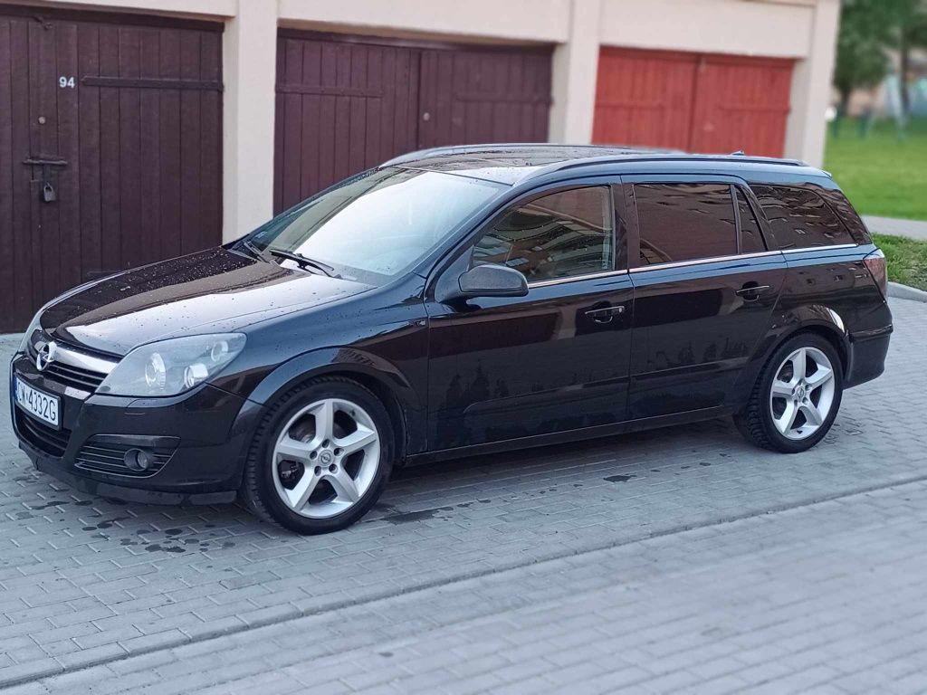 Opel Astra H Kombi Wersja Sport 1.9 cdti 2005r 150km