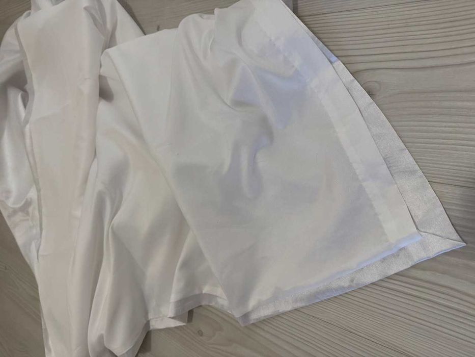 Штори білі на люверсах DUNELM, 2 шт. стан нових