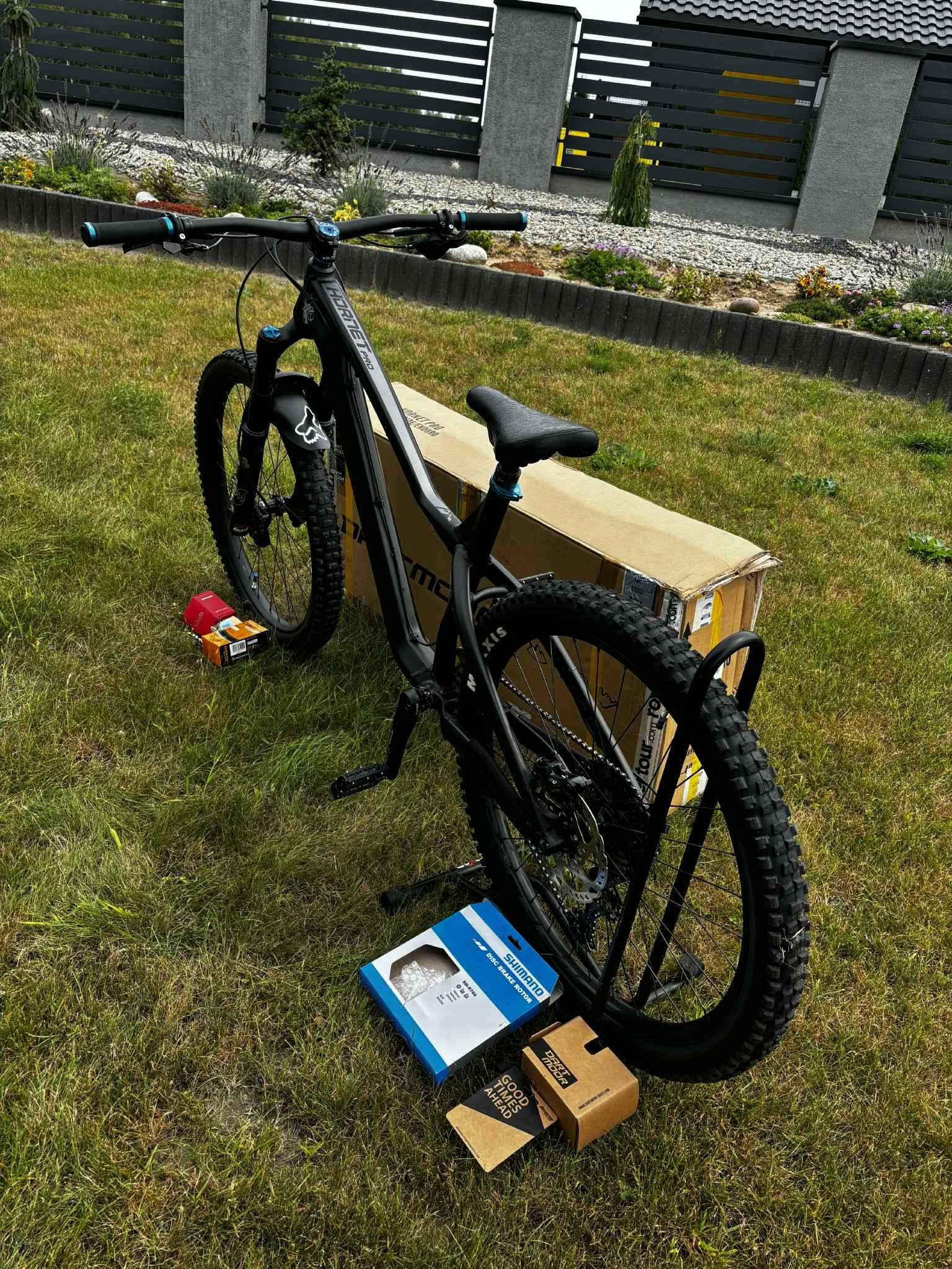 Dartmoor Hornet Pro 2024 – custom, na topowych częściach!