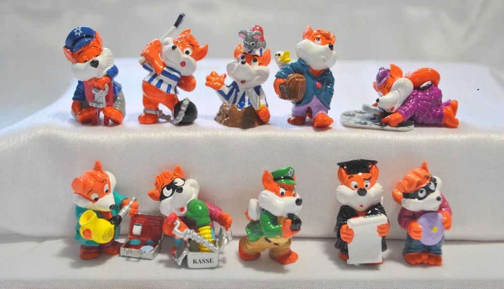 Lote Nº4 Kinder Bonecos