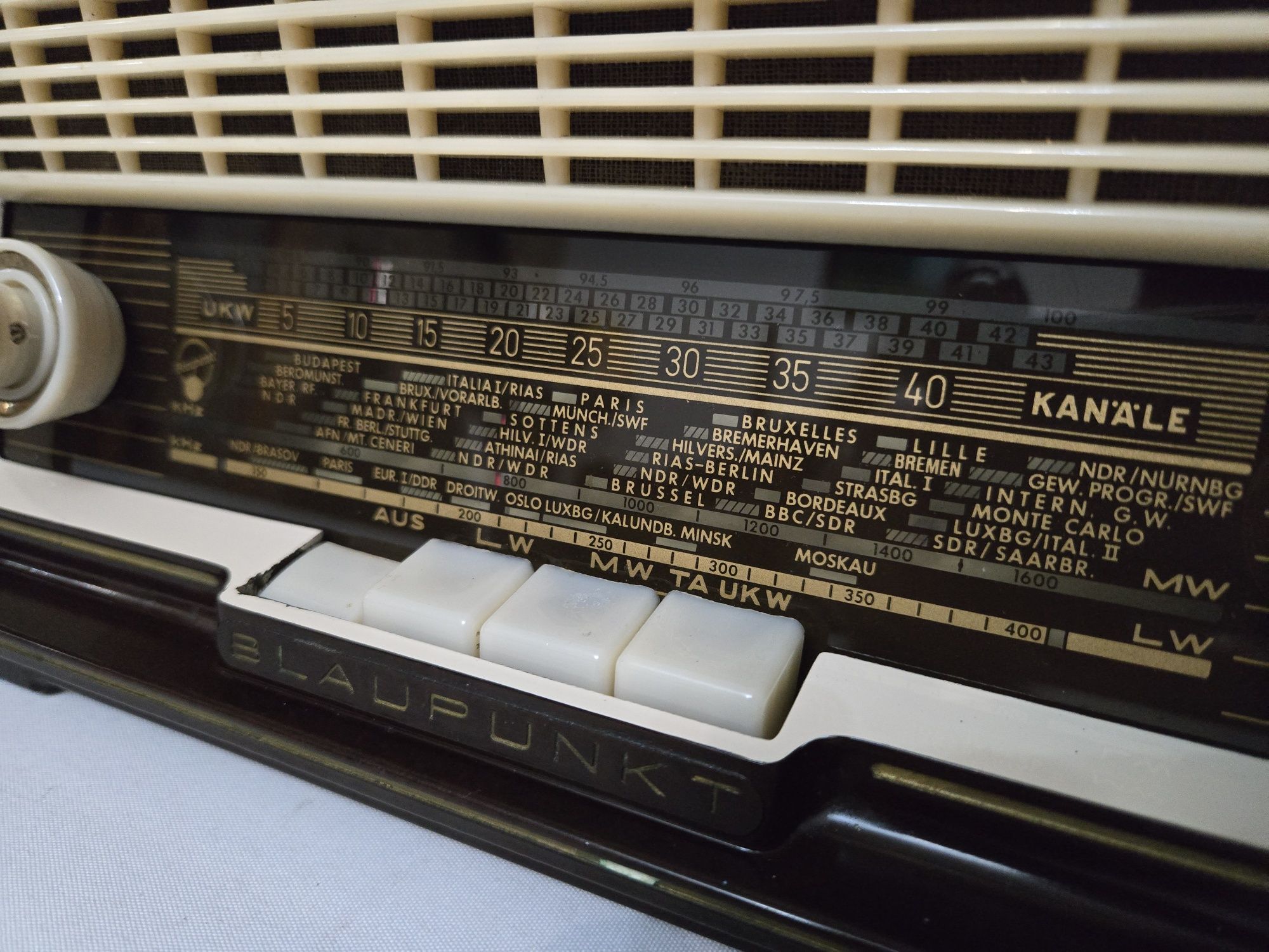 Rádio antigo reparado Blaupunkt