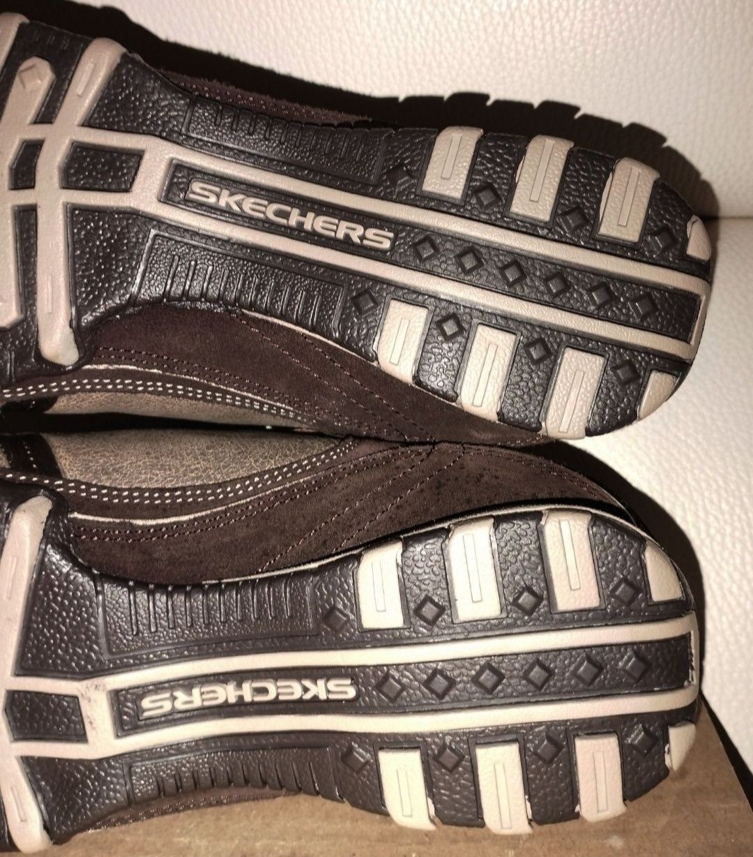 Skechers кроссовки кожаные фирменные Skechers Оригинал р.37/24 см