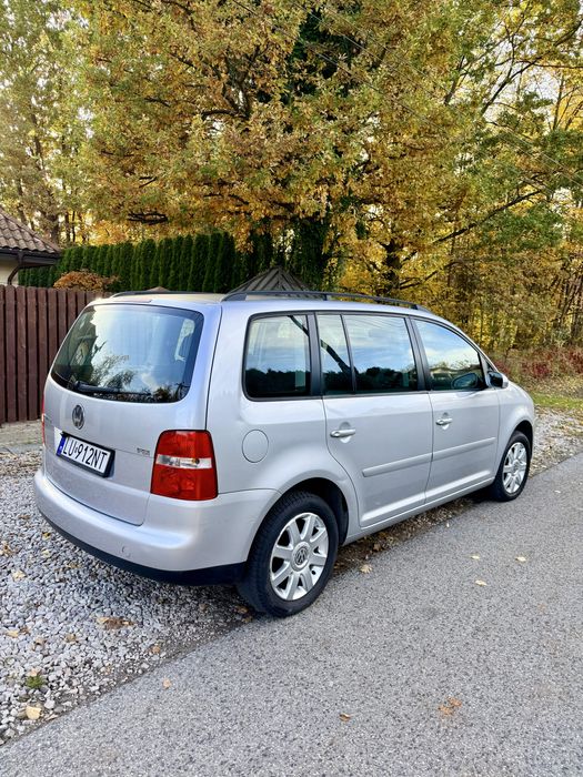 VW Touran 1.6 Benzyna 2006 rok Przebieg 150 tyś km.